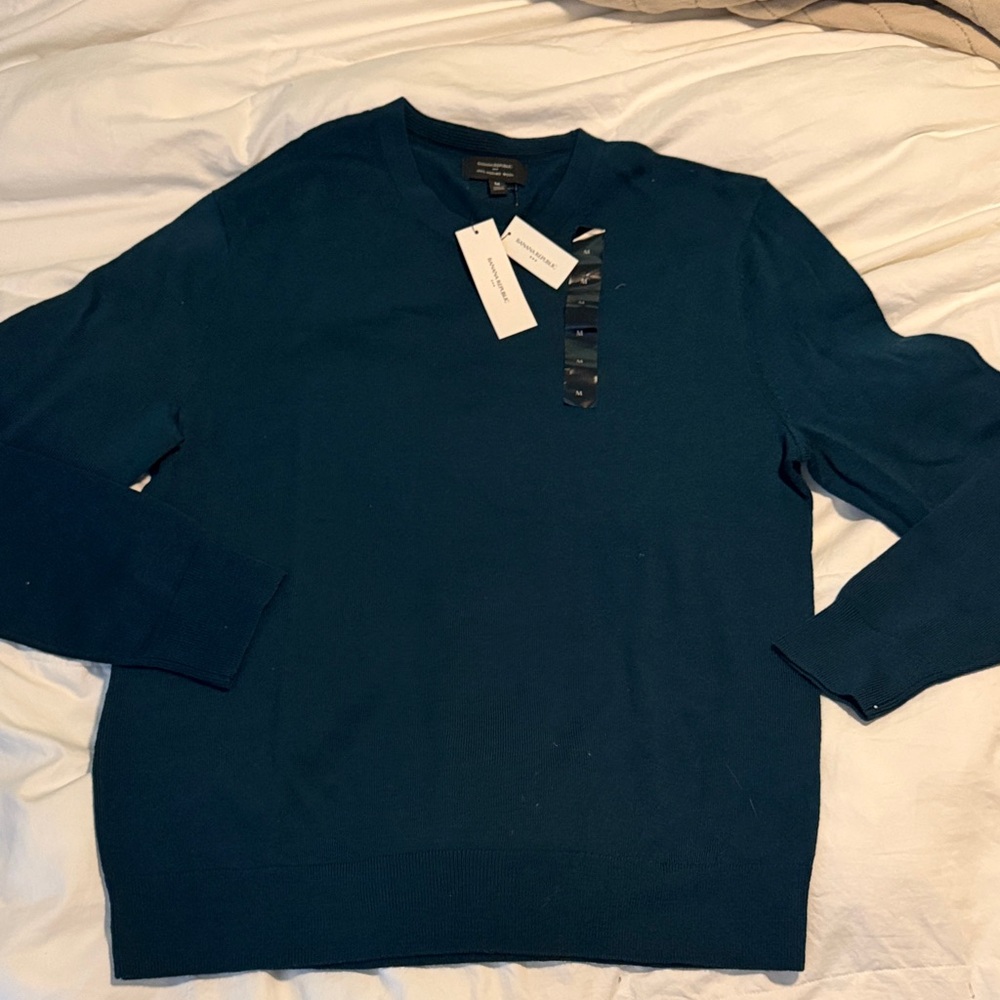 Men’s Banana Republic Teal Sweater - Medium NWT